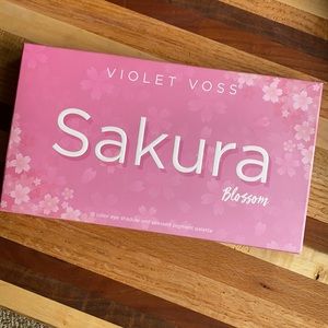 Violet boss Sakura blossom eyeshadow palette